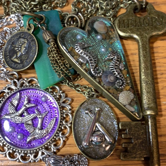 Handmade Jewelry By Twinsdesign - Picture 9 of 14